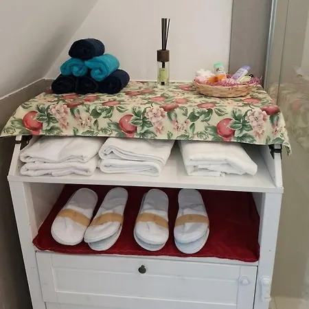 Helle Dachgeschosswohnung, Neu Renoviert & Ruhig Wolfenbüttel