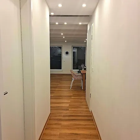 Helle Dachgeschosswohnung, Neu Renoviert & Ruhig * Wolfenbüttel