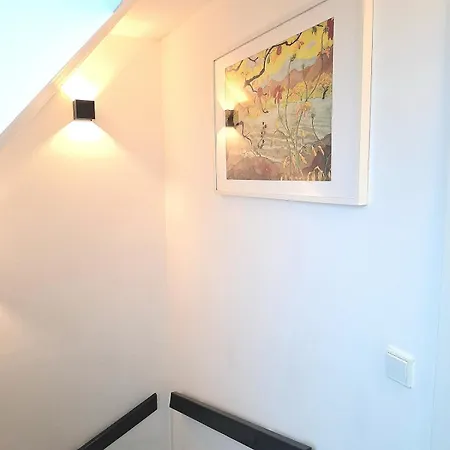 Helle Dachgeschosswohnung, Neu Renoviert & Ruhig Wolfenbüttel